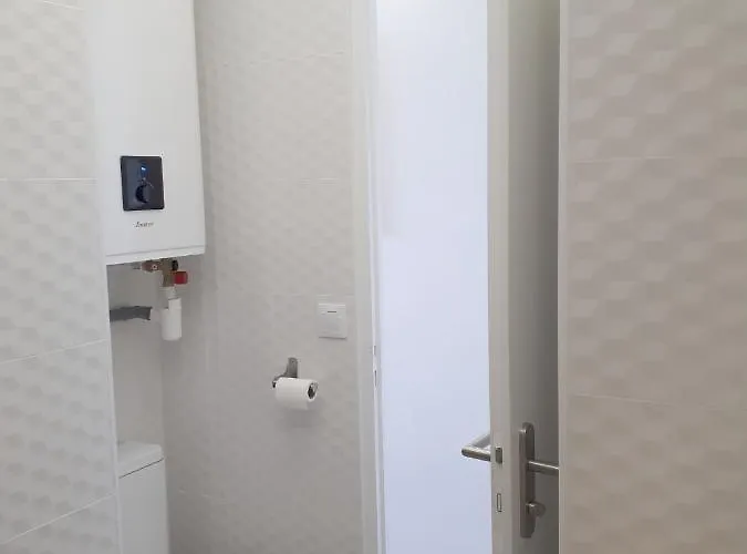 Magnifique Face Avec Place Privative.